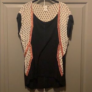 Adorable detailed top